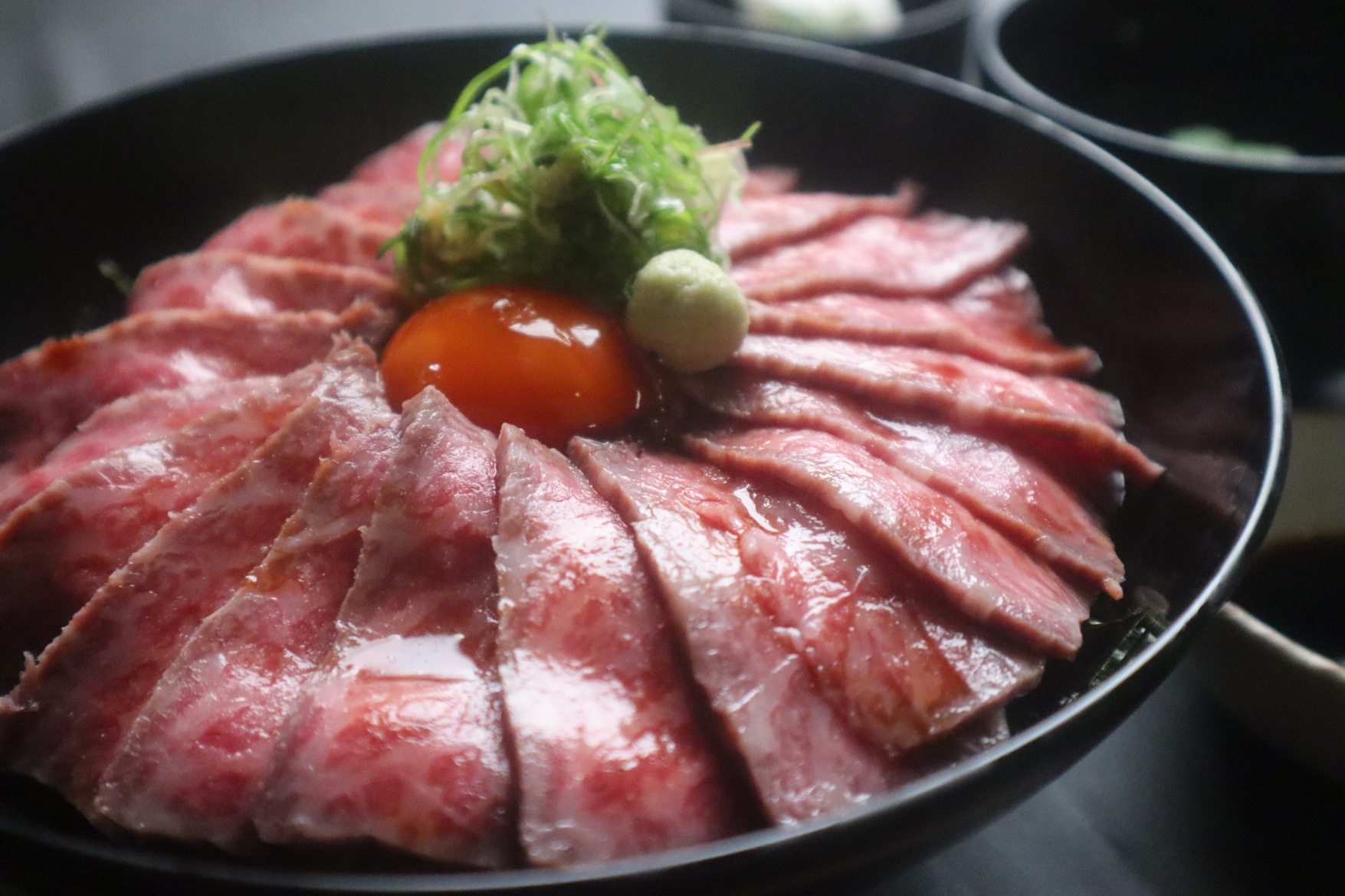 黒毛和牛ローストビーフ丼